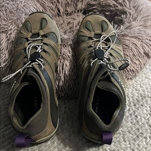 Merrell Vibram Green and Brown women’s hikers / sz. 9.5